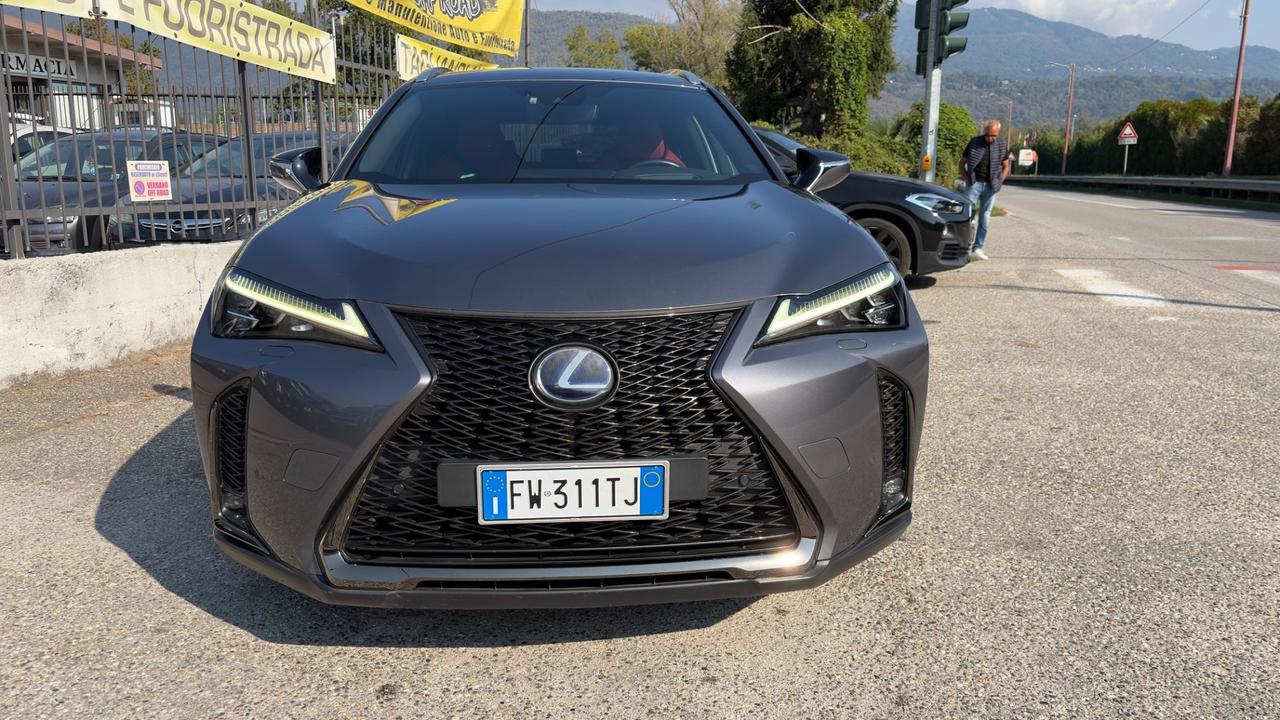Lexus UX 250h ***** F-SPORT ****** 4WD ******* 4X4 *******