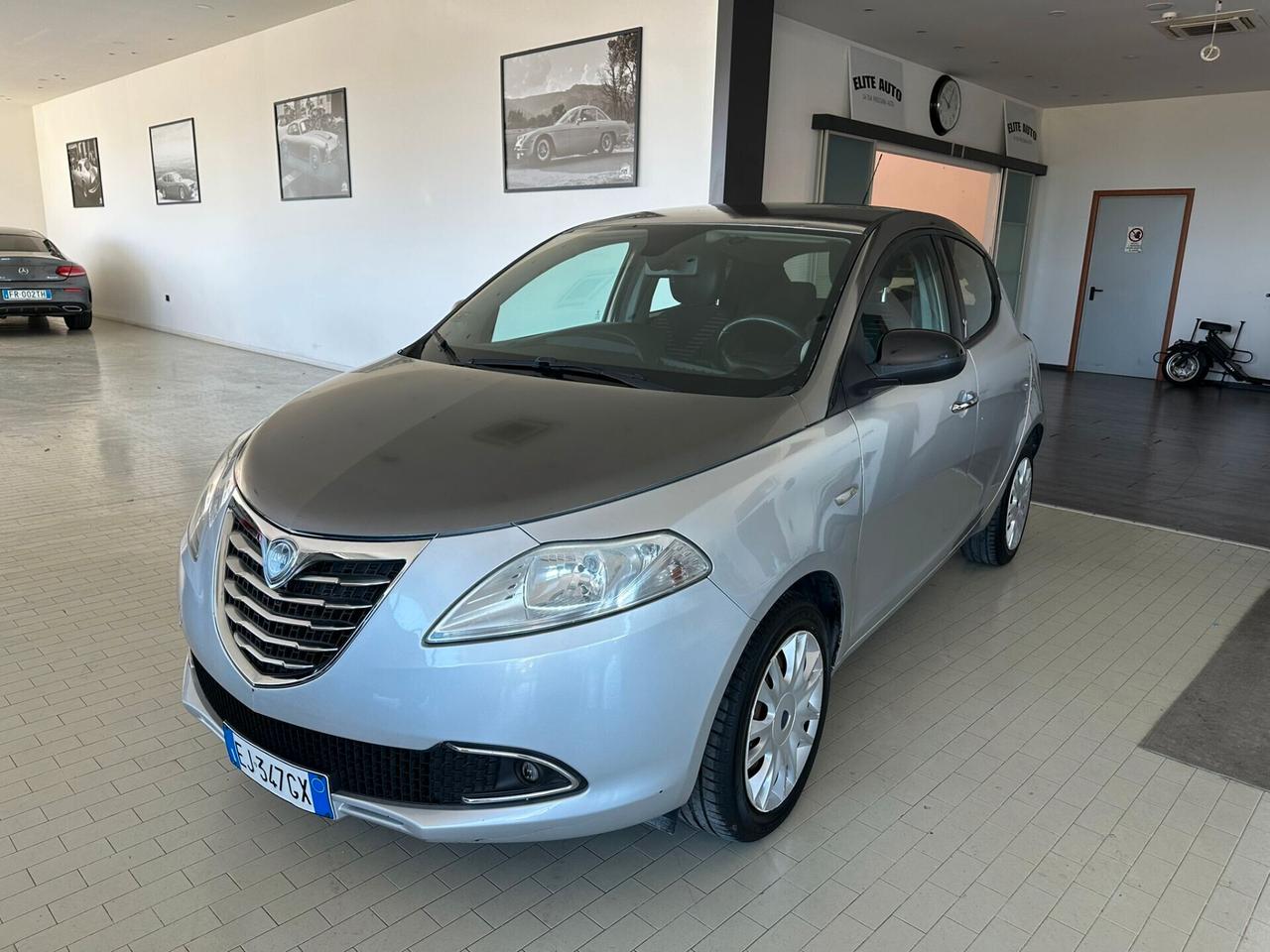 Lancia Ypsilon 1.3 MJT 16V 95 CV 5 porte S&S Platinum NEOPATENTATI