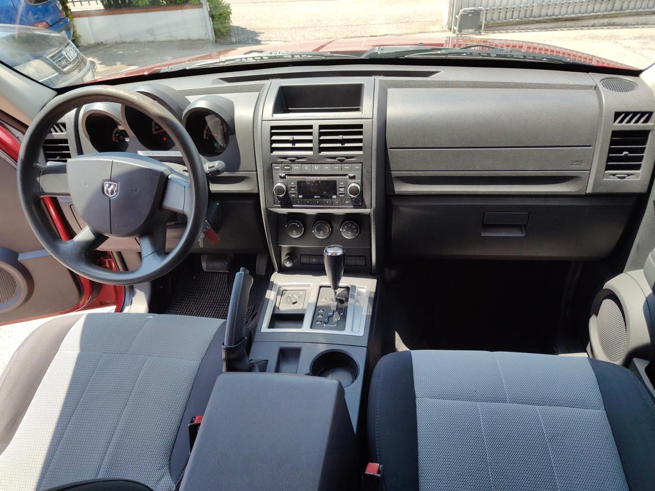 Dodge Nitro 2.8 CRD SXT 4WD Auto