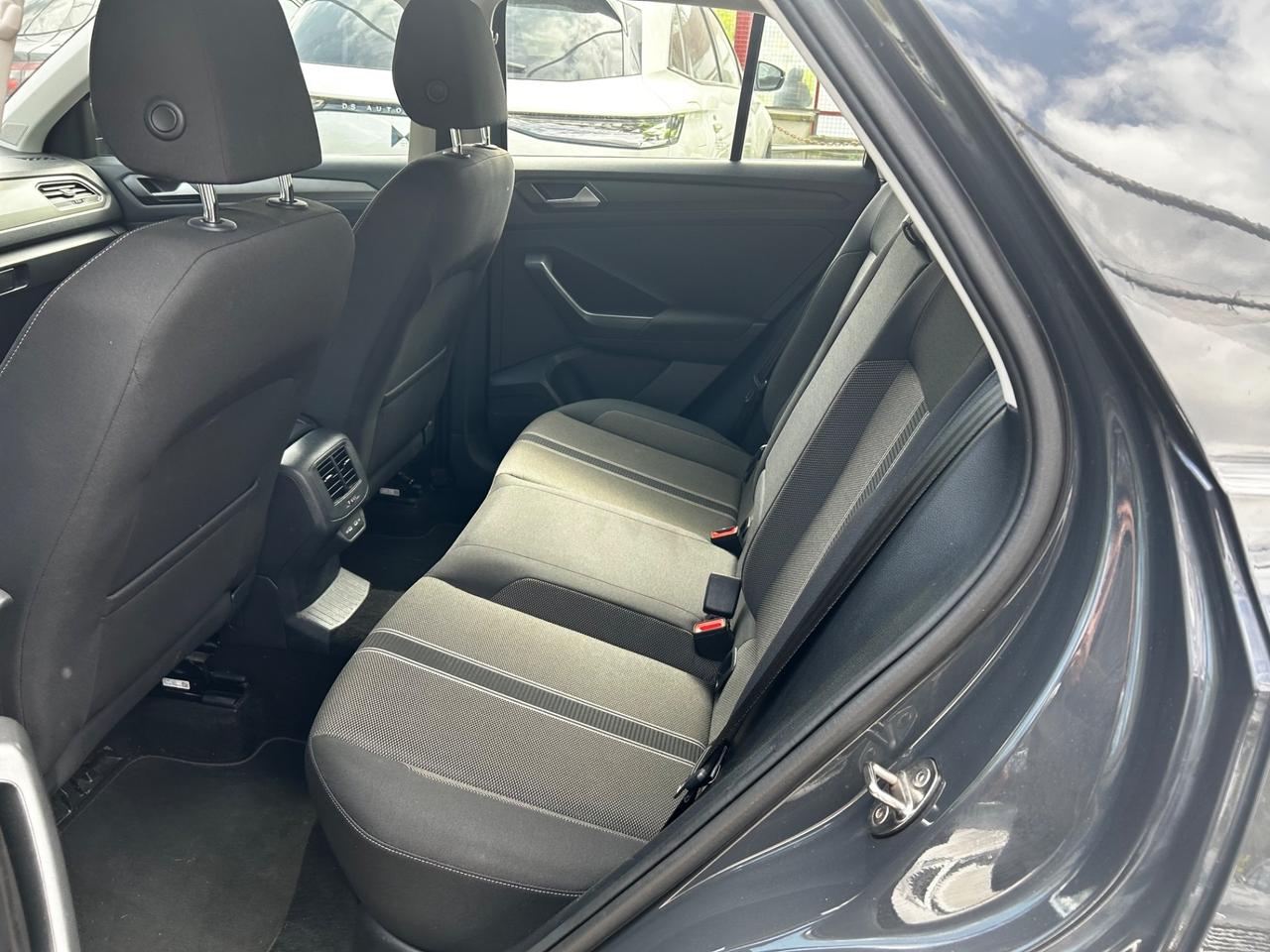 Volkswagen T-Roc 2.0 TDI SCR style neopatentati