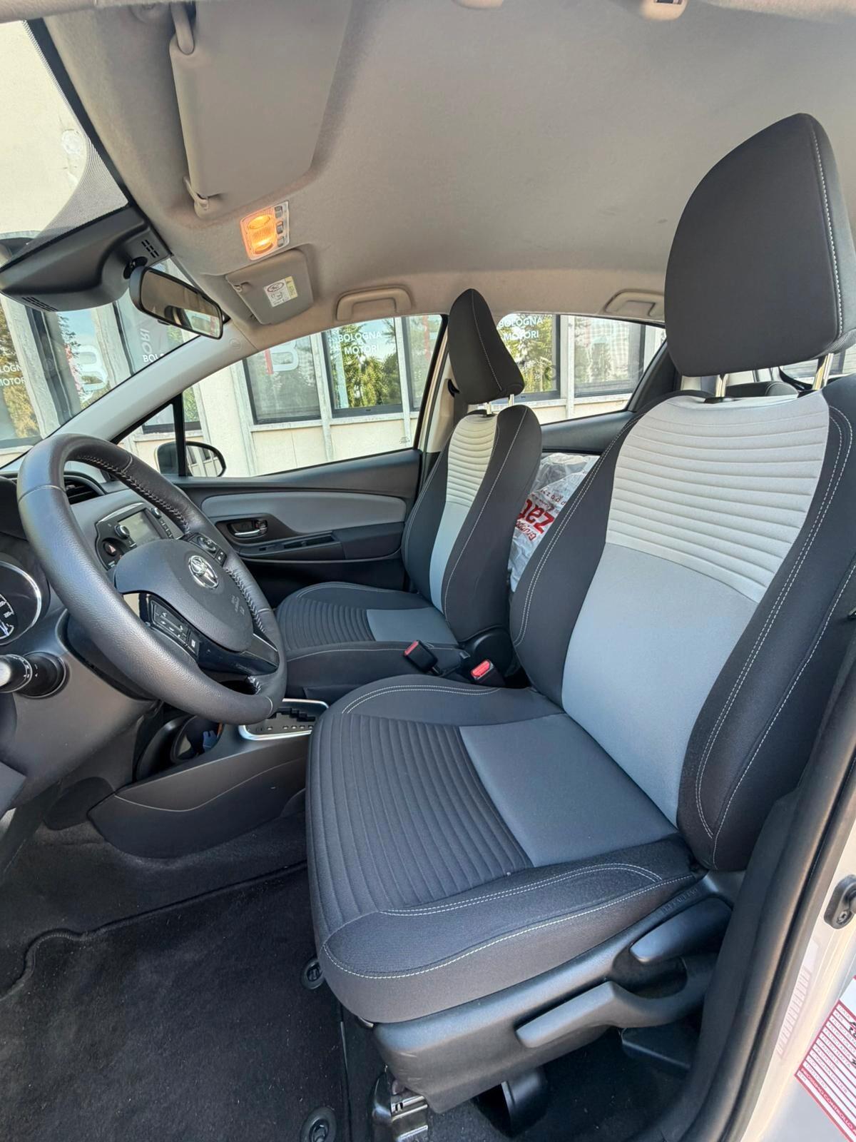 Toyota Yaris 1.5 Hybrid 5 porte Cool