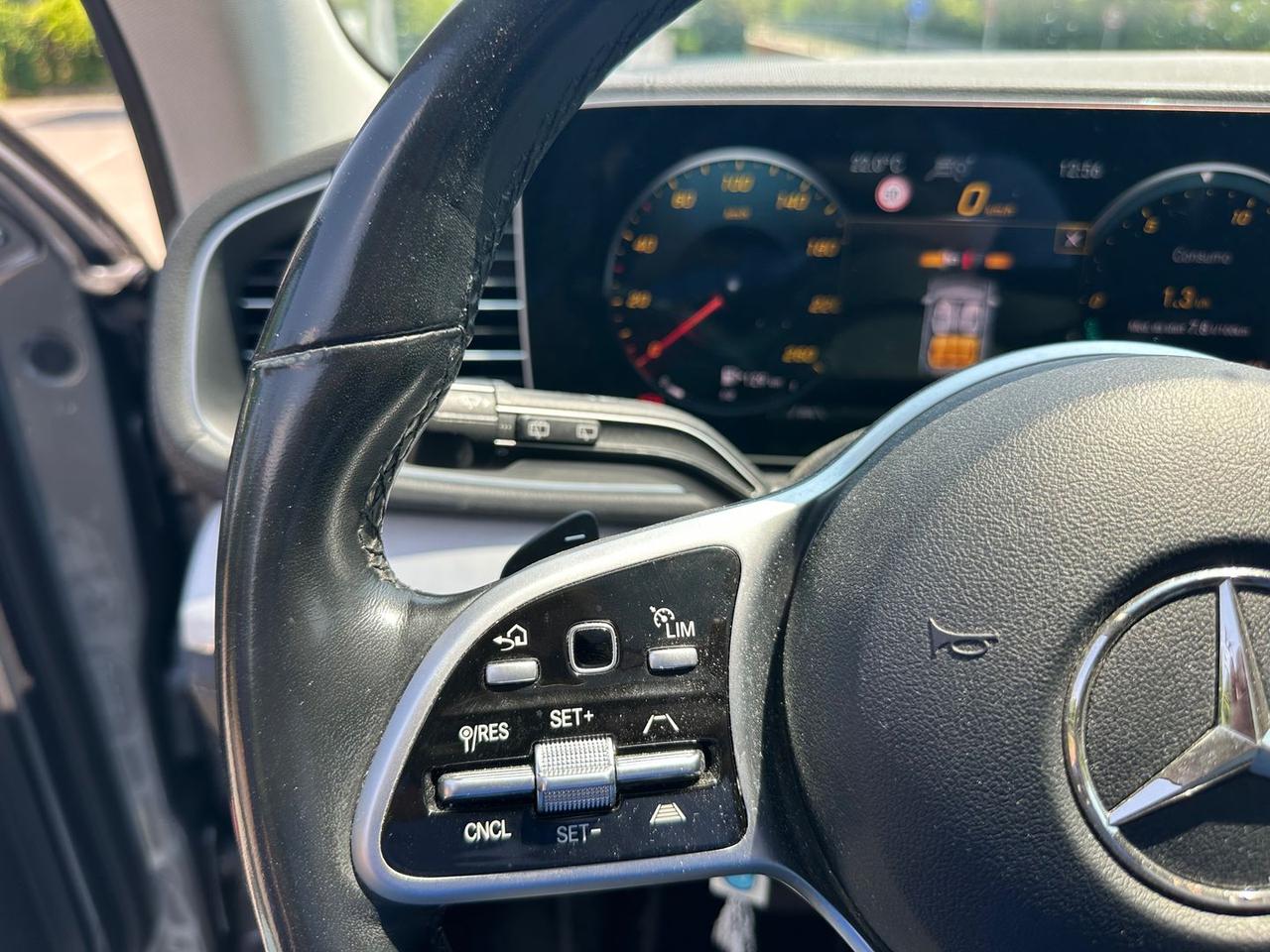 Mercedes-Benz GLE 300 Premium GLE 300 D #5900