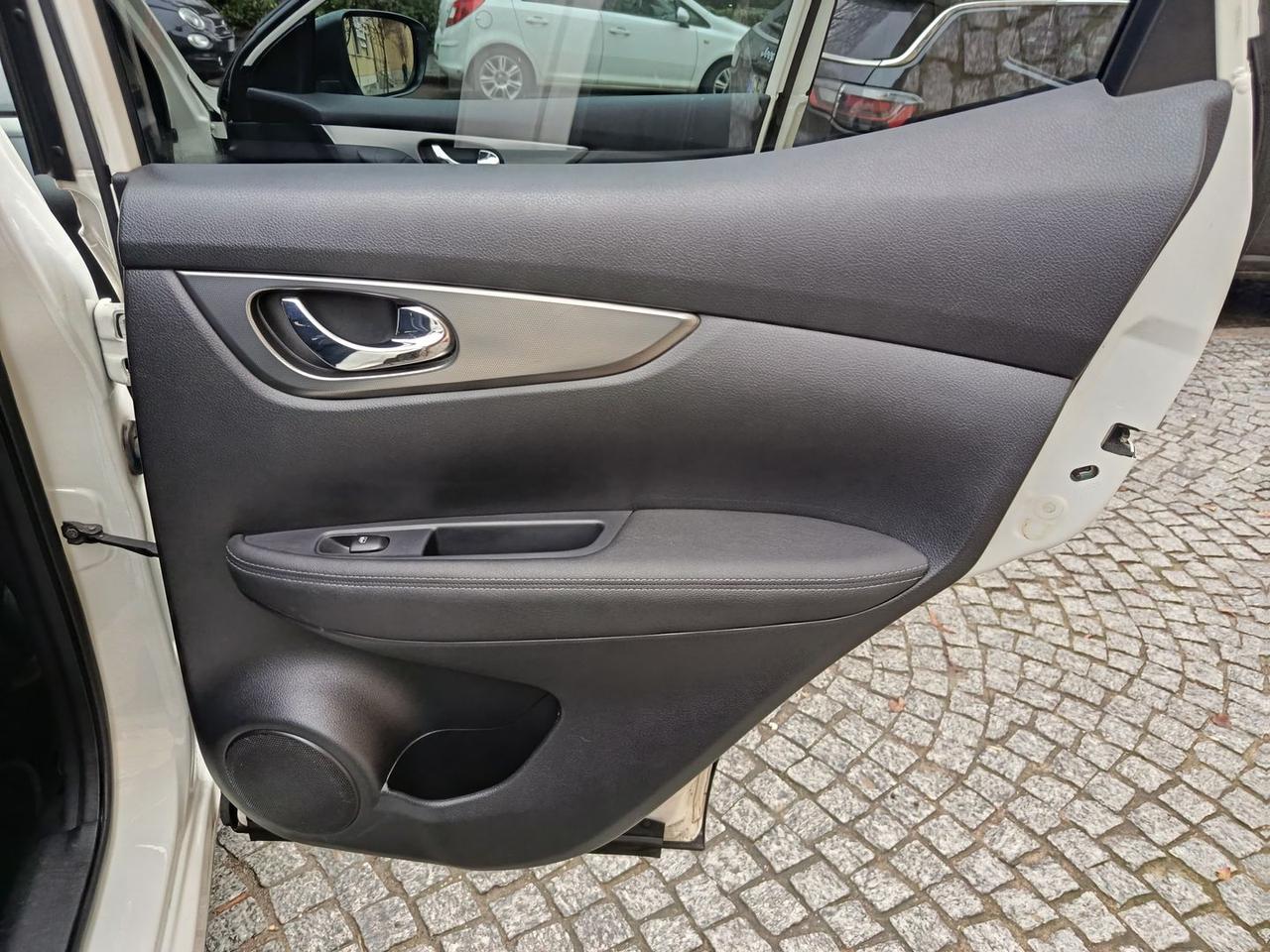 Nissan Qashqai Business Plus 1.6 dCi #8740