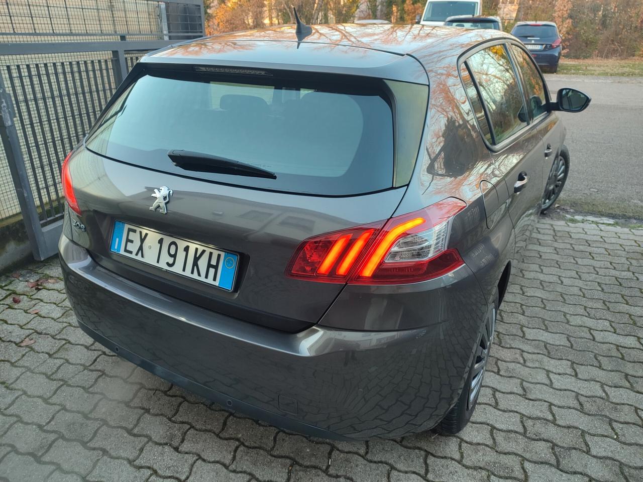 PEUGEOT 308 DEL 2014 TURBO BENZINA EURO6B 8GOMME