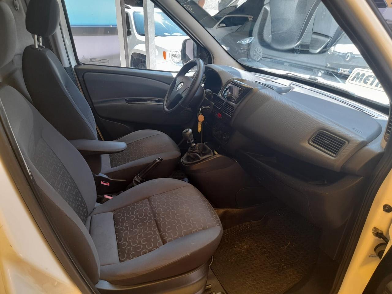 Fiat Doblo 1.4cc metano 12 mesi garanzia-2014