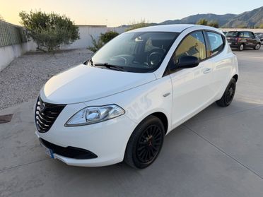Lancia Ypsilon 1.2 69 CV “51 Mila Km” 2015