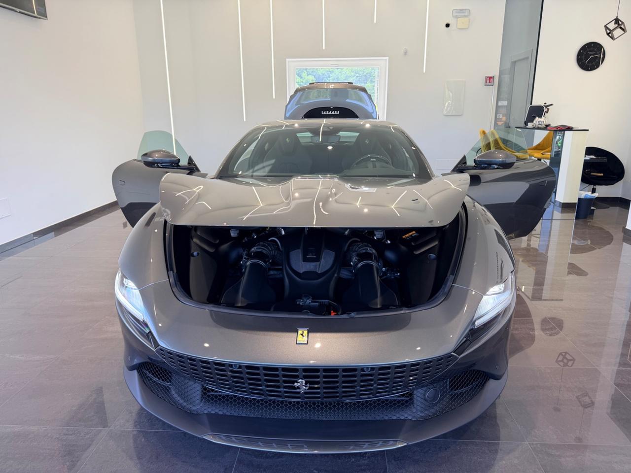 Ferrari Roma uff uni pro tagliandi inclusi 2030