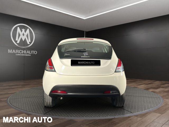 LANCIA Ypsilon 1.2 69 CV 5 porte Silver