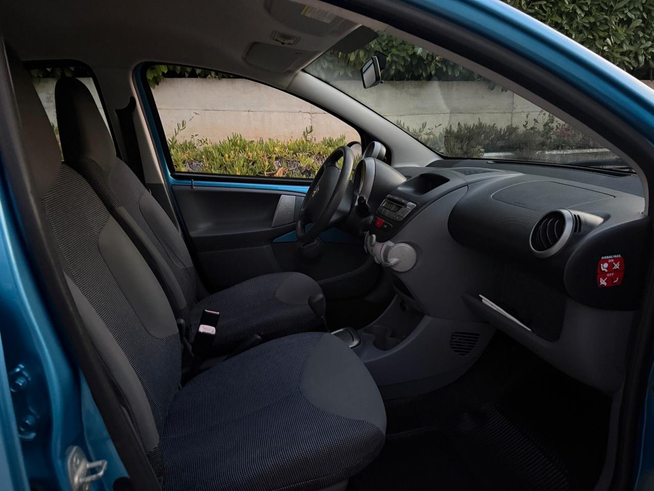 Peugeot 107 68 Cv Plaisir 2 cambio automatico 1.0