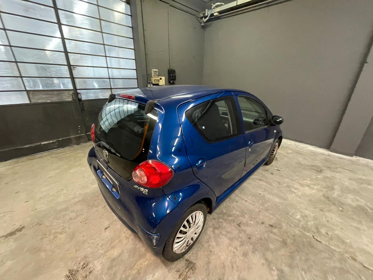 Toyota Aygo 1.0 12V VVT-i 5 porte Sol