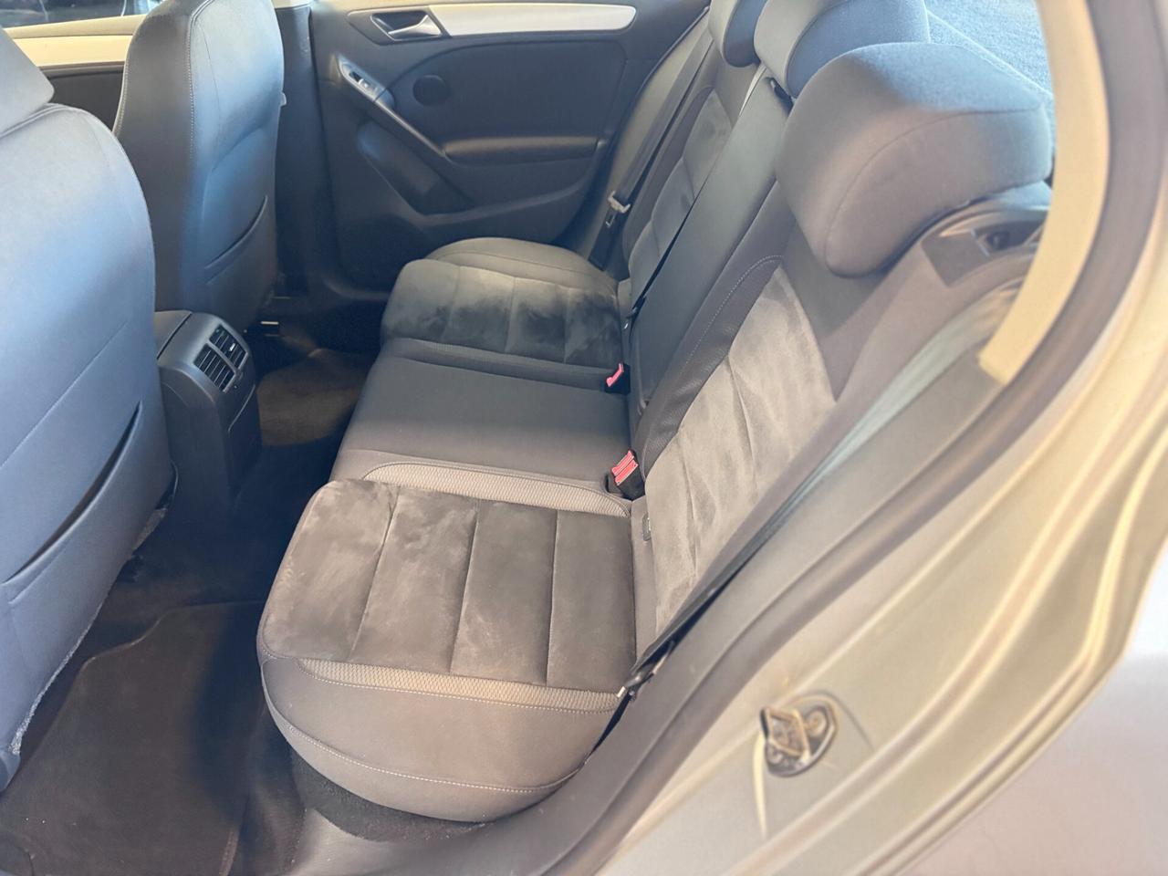 Volkswagen Golf 1.6 TDI DPF 5p. Highline