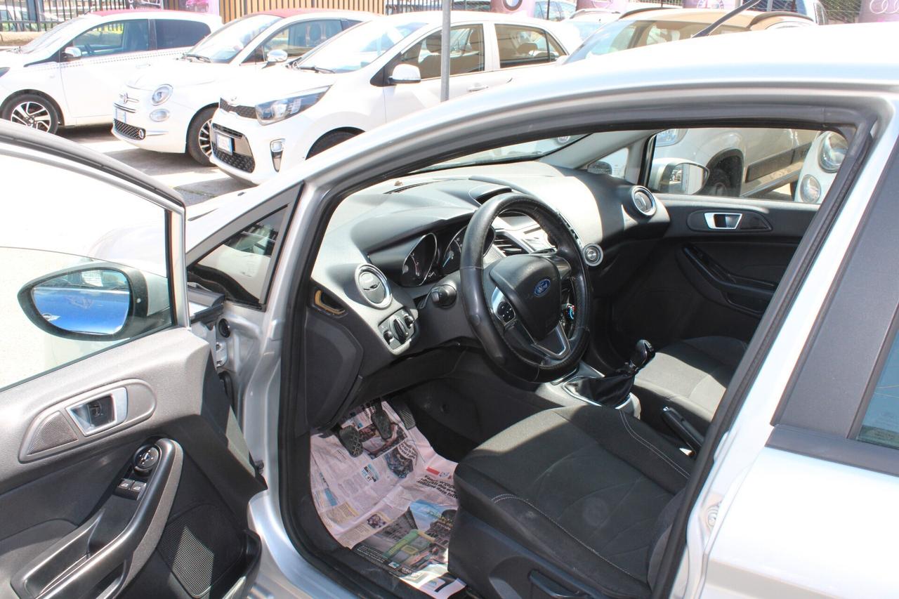 Ford Fiesta 1.4 5 porte Bz.- GPL