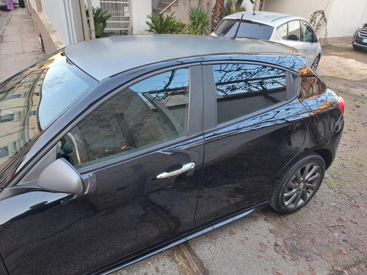 Alfa Giulietta 1.6 JTD Veloce 105 cv