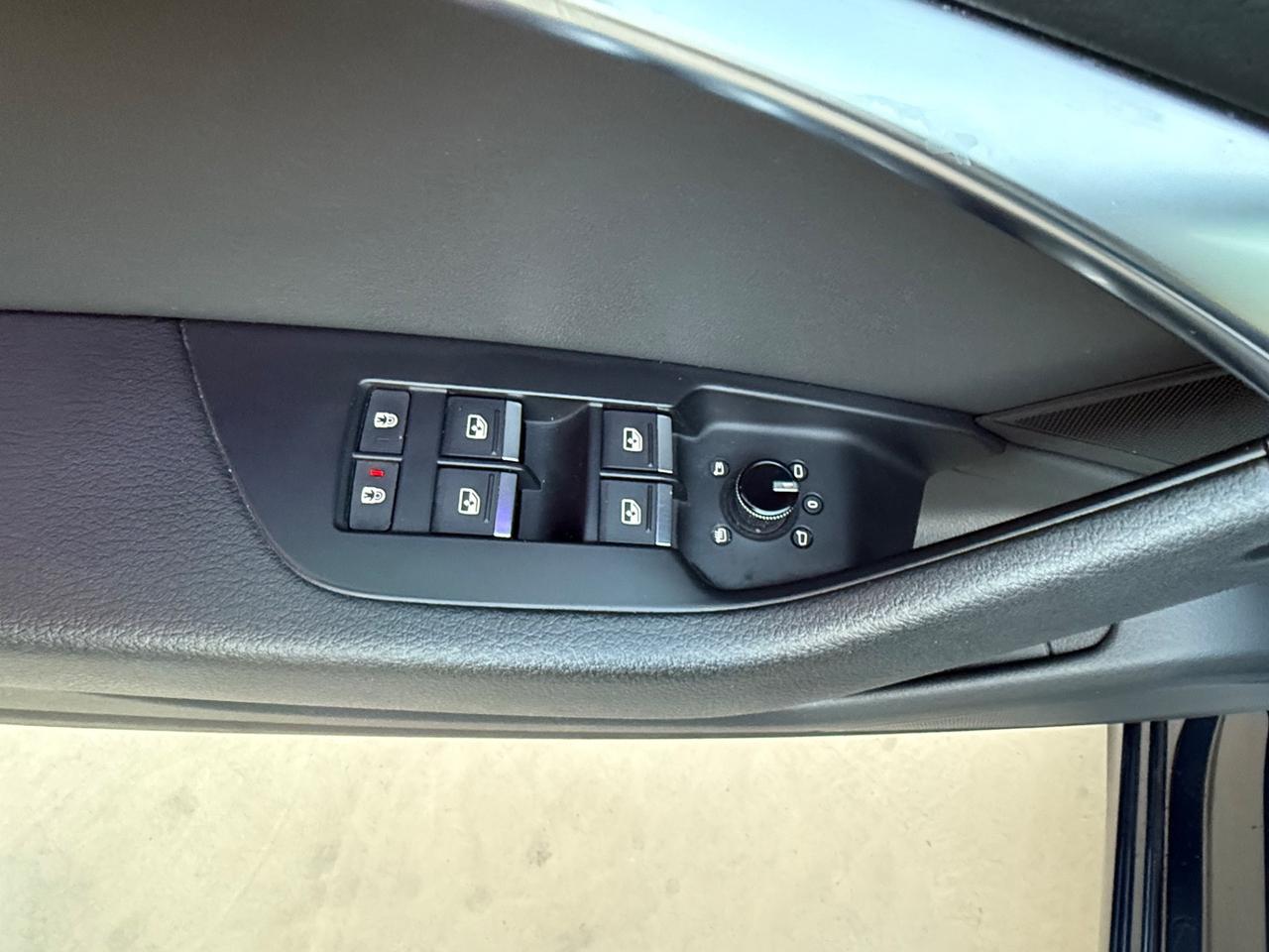 Audi A6 40 2.0 TDI S tronic Business Sline