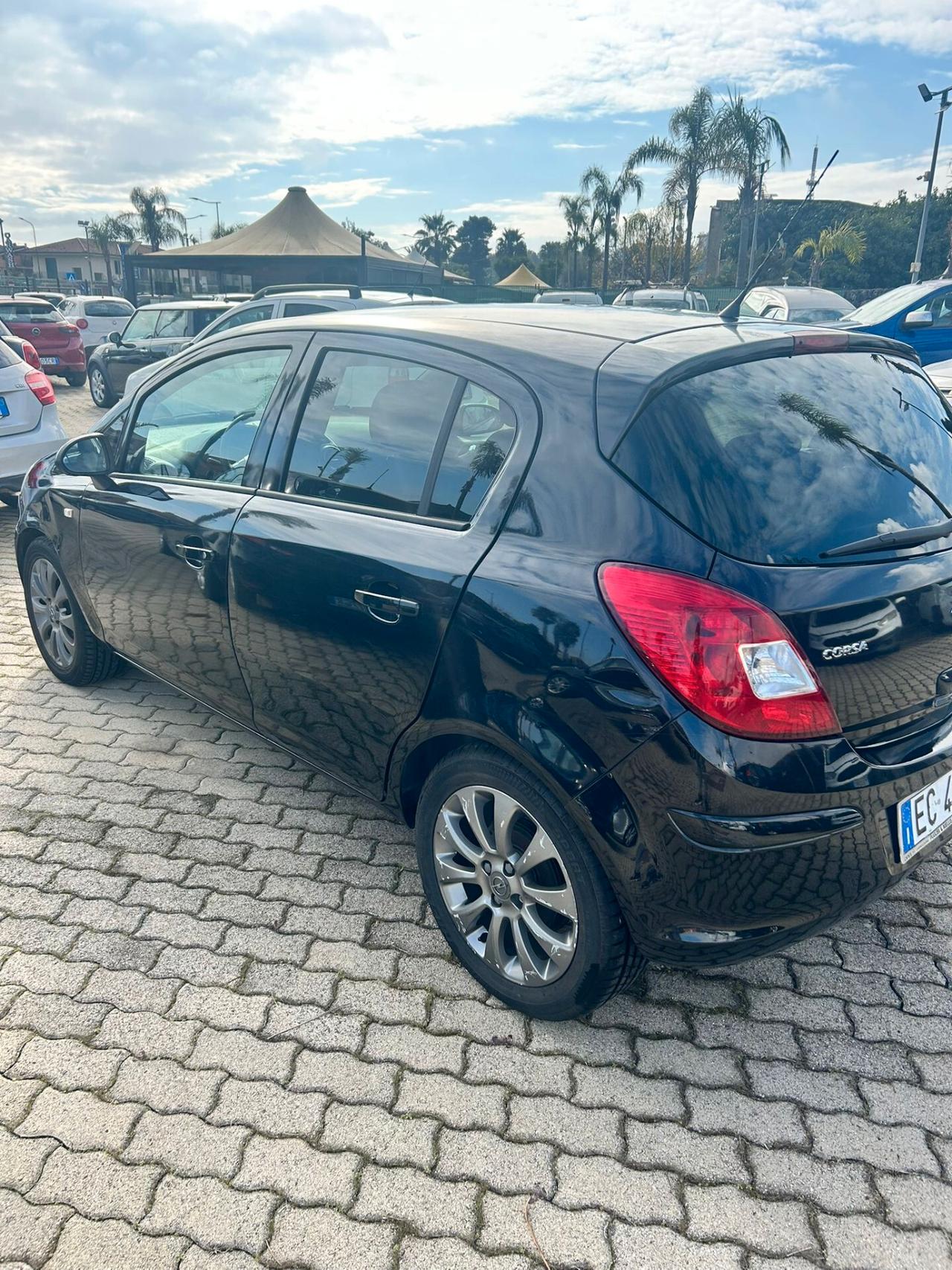 Opel Corsa 1.2 5 porte Edition