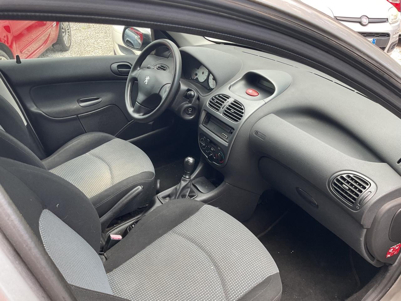 Peugeot 206 1.4 SW S