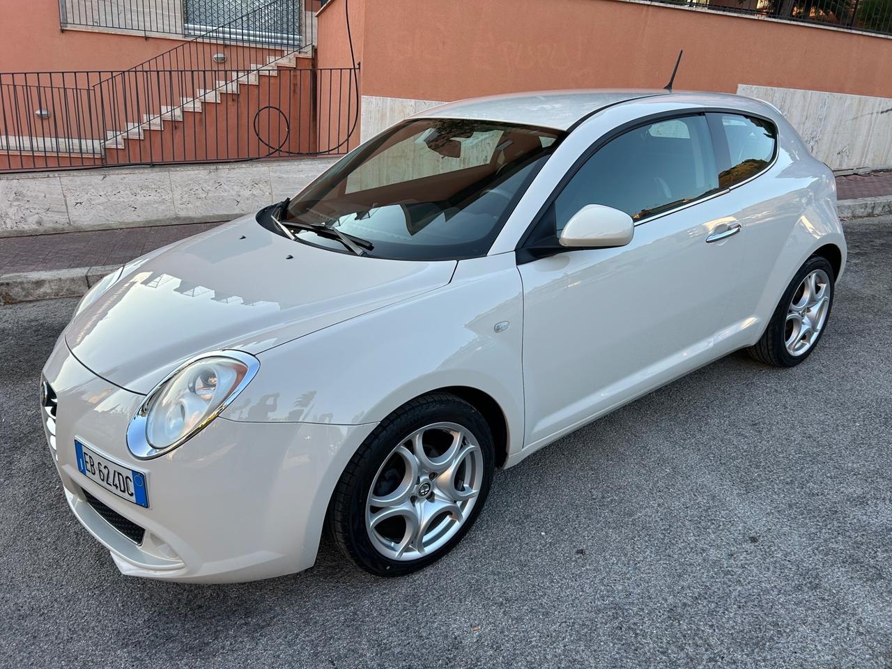Alfa Romeo MiTo 1.4 Benz ideale per neopatentati
