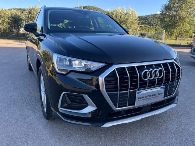 AUDI Q3 35 TDI Business Advanced