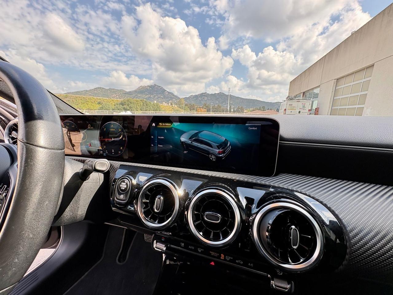 Mercedes-Benz A 180 D Sport Night Edition #10010