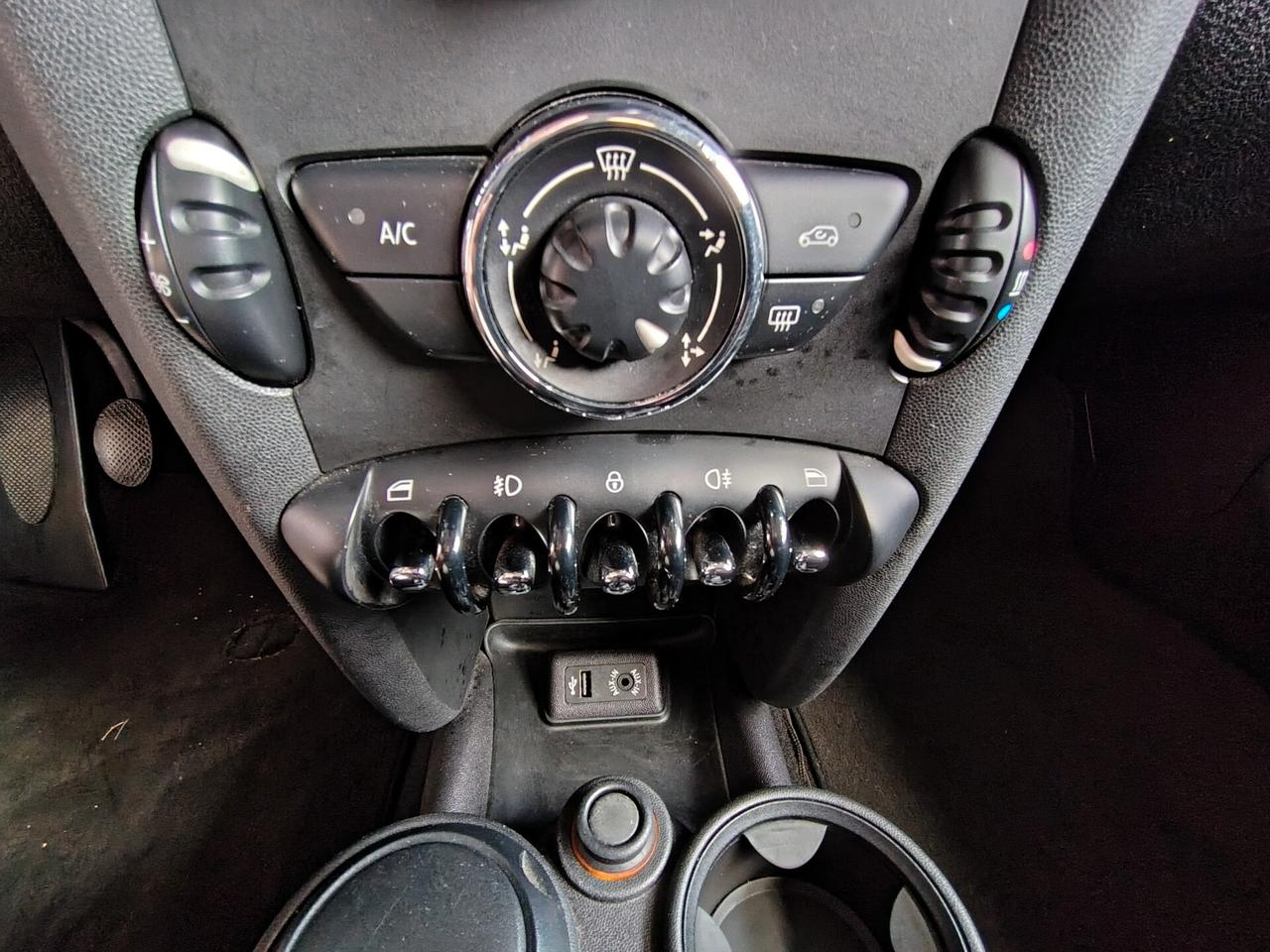 Mini 1.6 Benz. One OK NEOPATENTATI