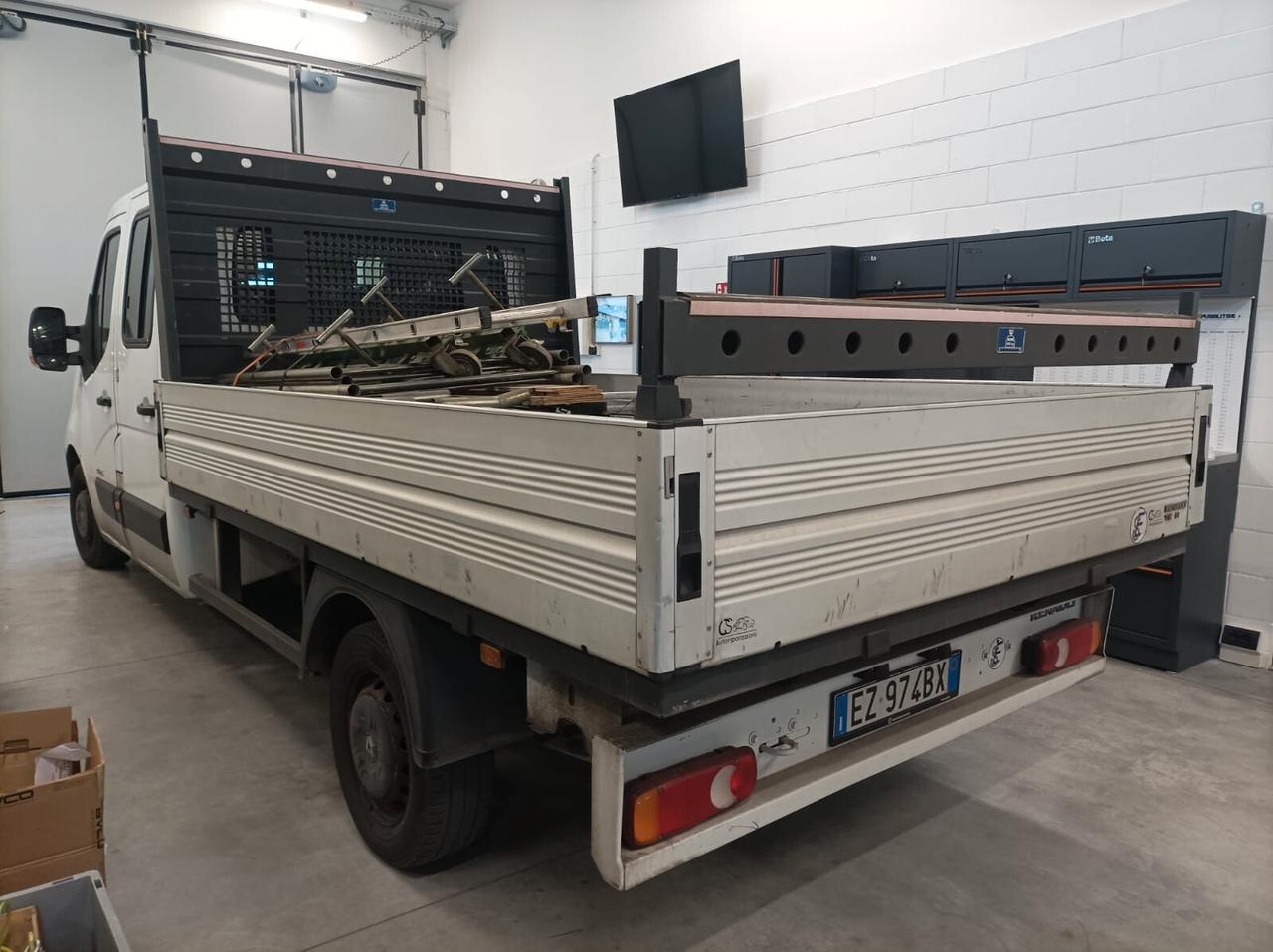 Renault Master T35 2.3 dCi/125 PL-DC Cabinato E5