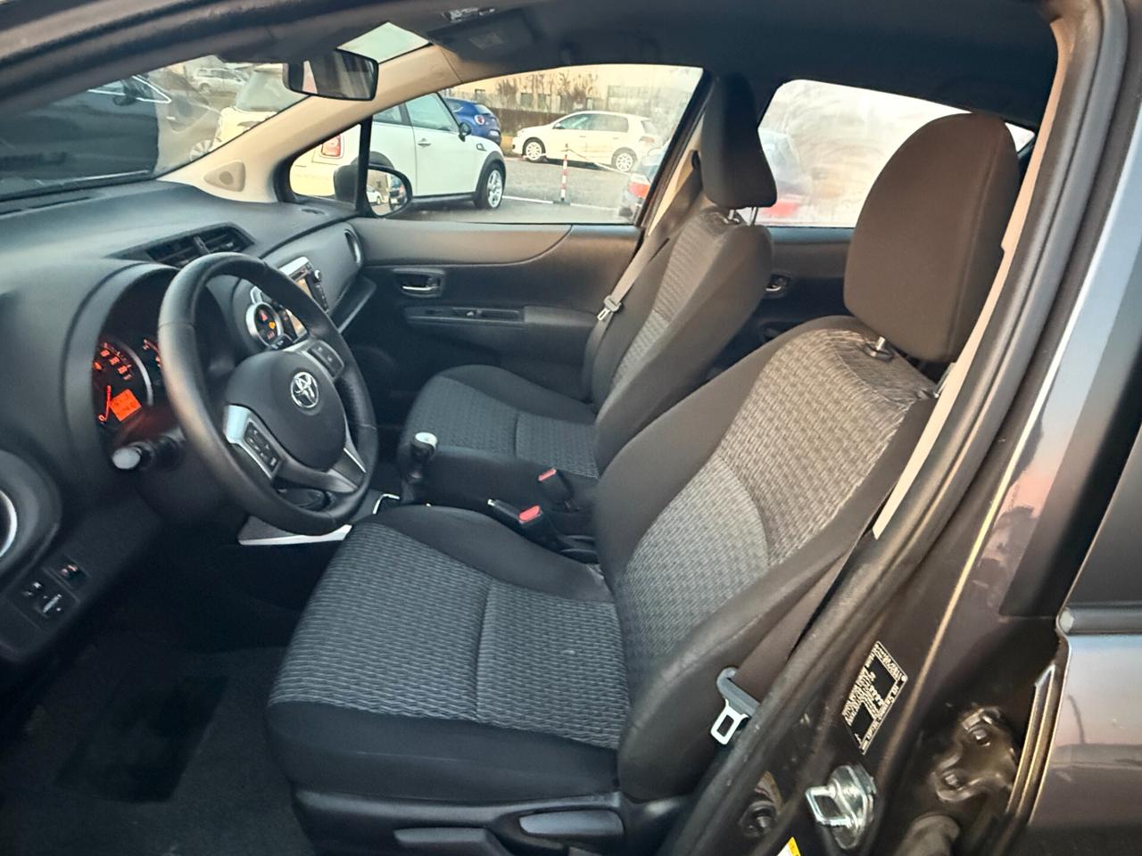 Toyota Yaris 1.0 5 porte Lounge