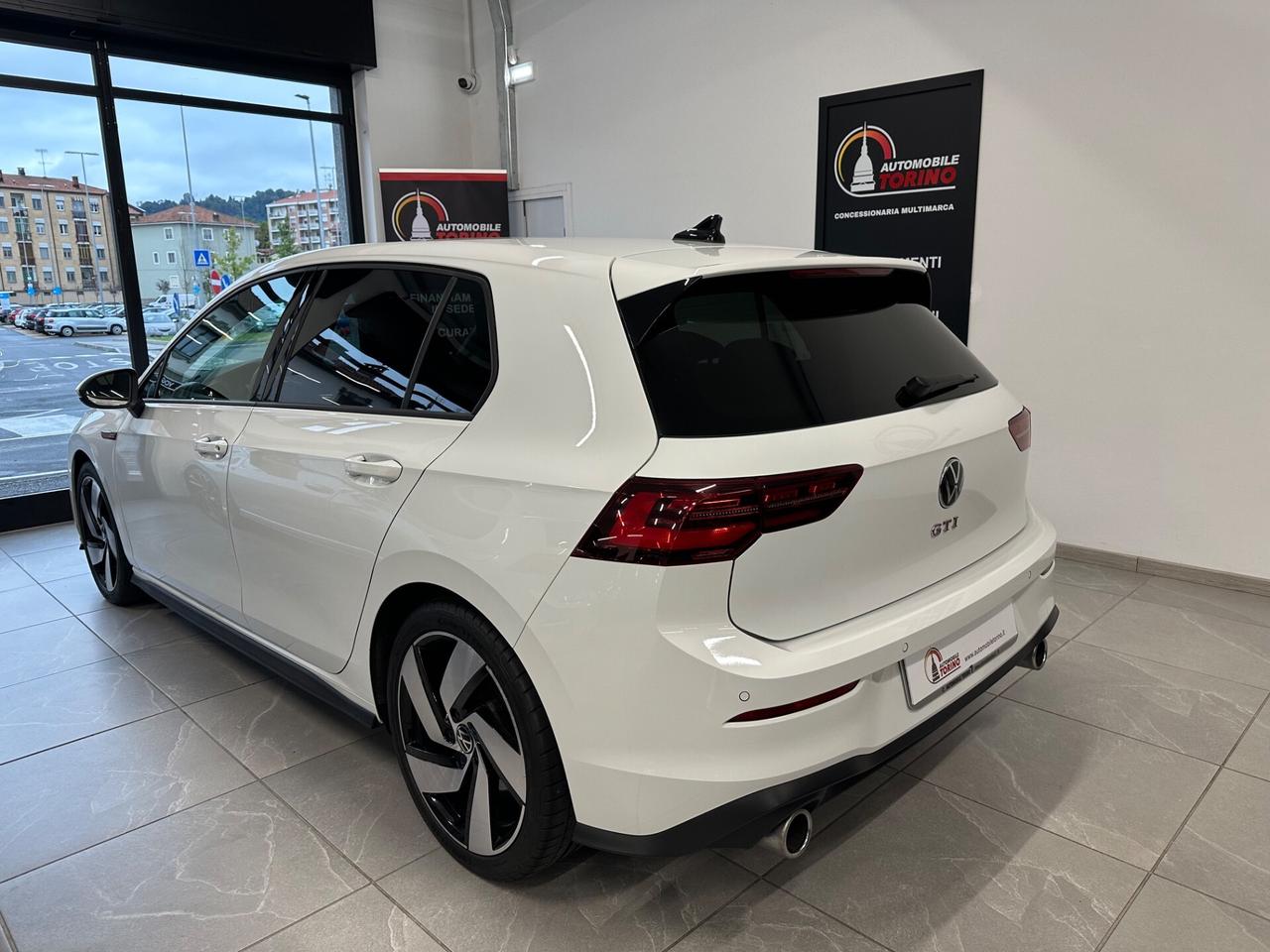 Volkswagen Golf GTI Golf 2.0 TSI GTI DSG PERFORMANCE