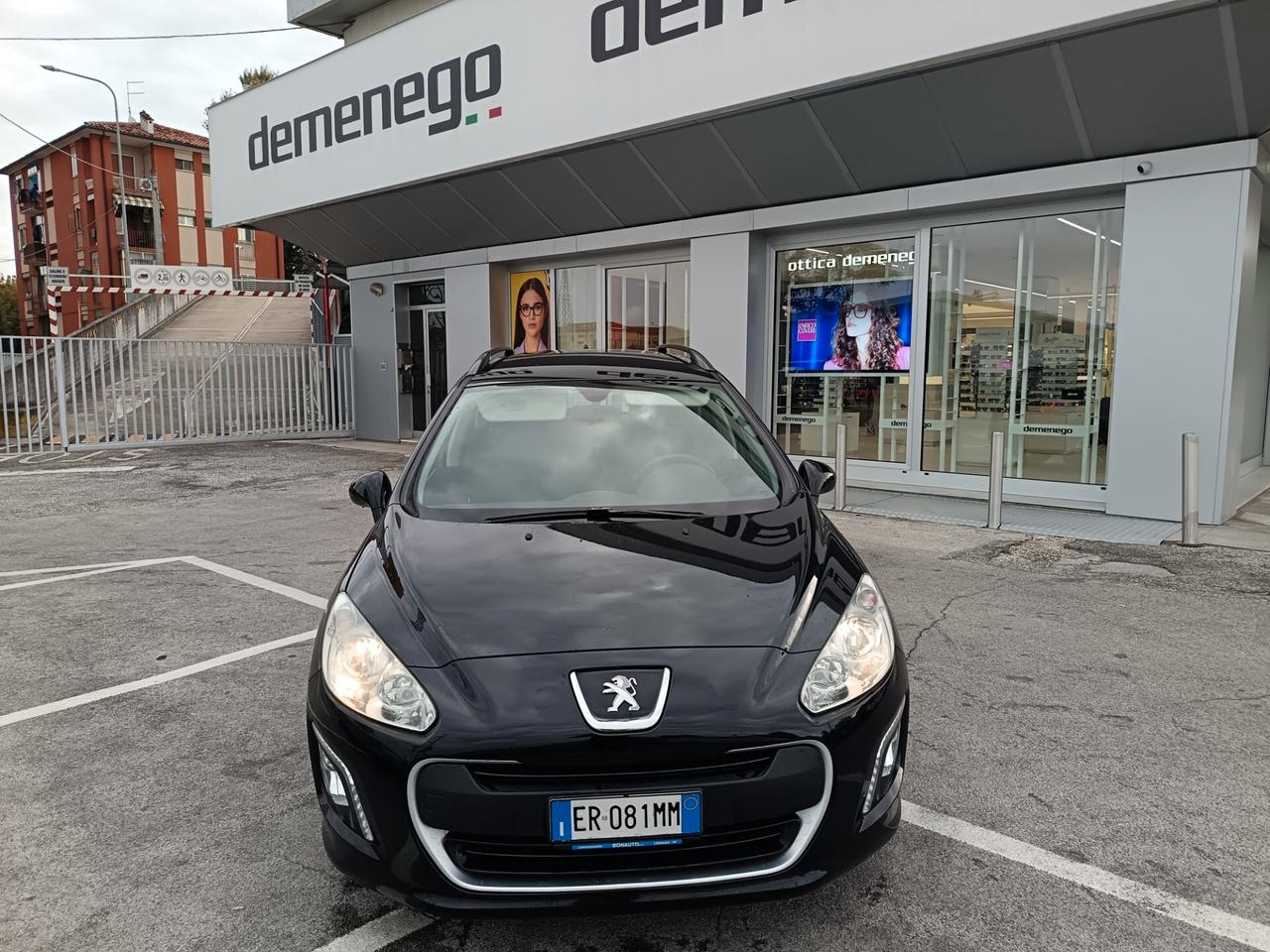 Peugeot 308 1.6 8V HDi 93CV 2013 ok neo patente