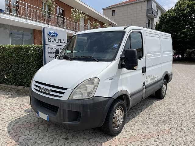 Iveco Daily 35S12 2.3 Hpi PC Cabinato