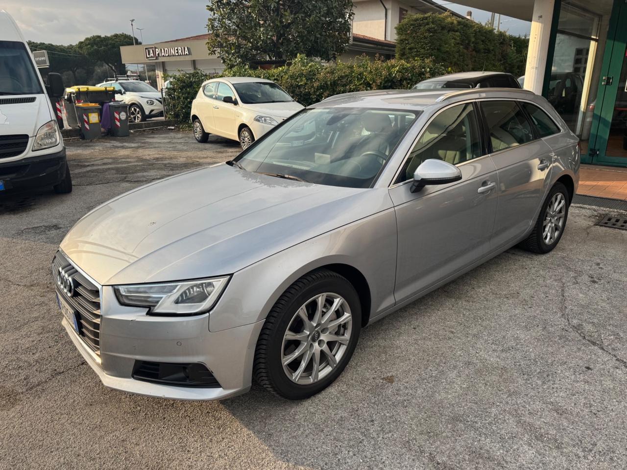 Audi A4 2.0 TDI 150 CV ultra Business