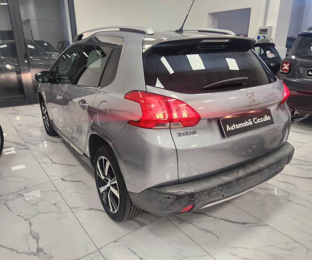 Peugeot 2008 BlueHDi 120 S&S Allure