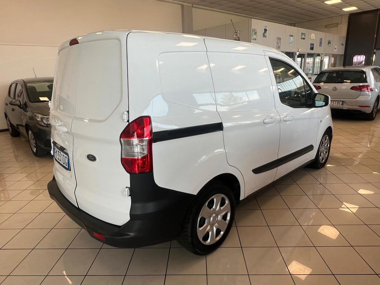 Ford Transit Courier 1.5 TDCi 75CV