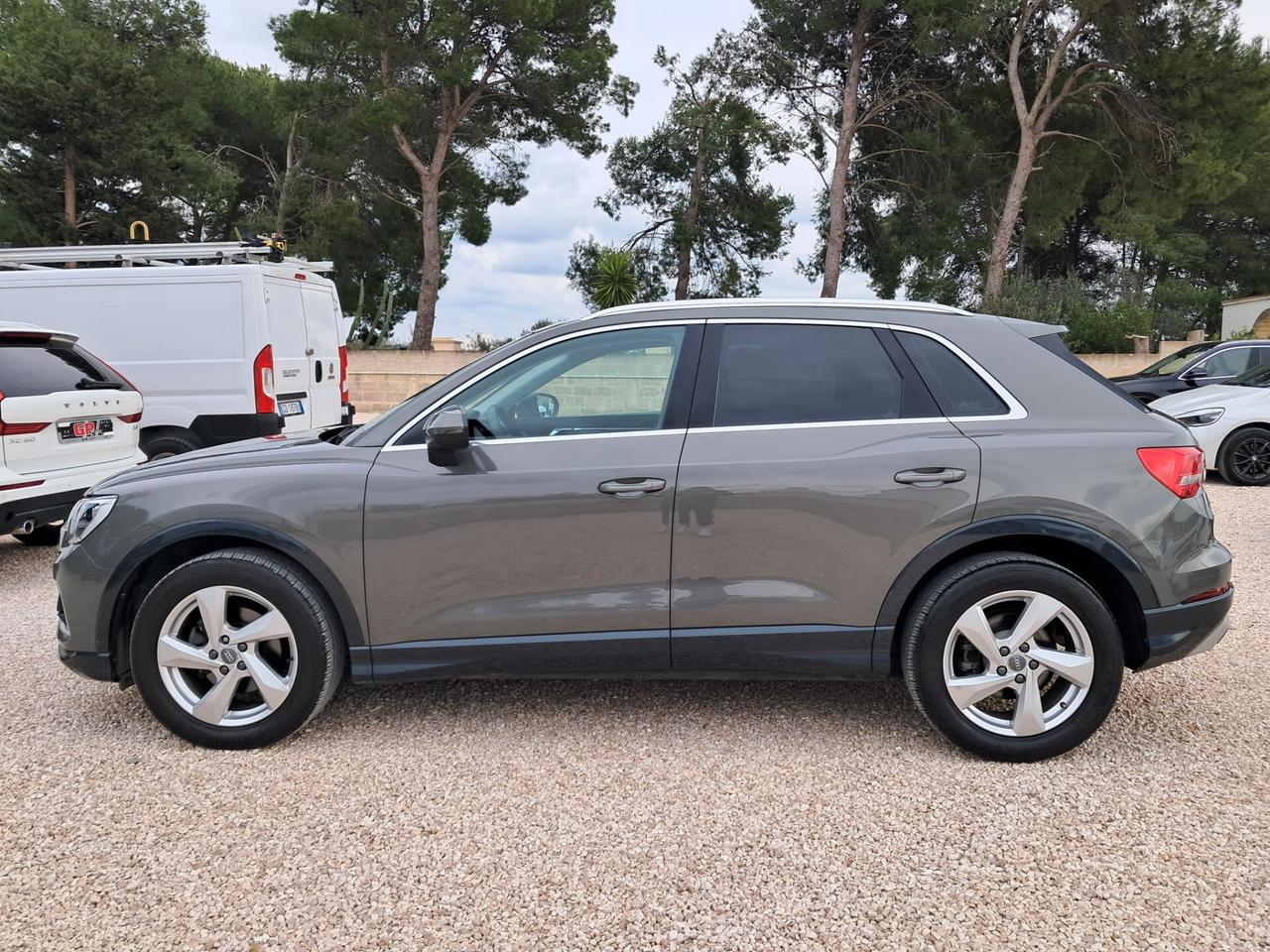 Audi Q3-2.0TDI-150CV S tronic*NAVI*LED*CRUISE