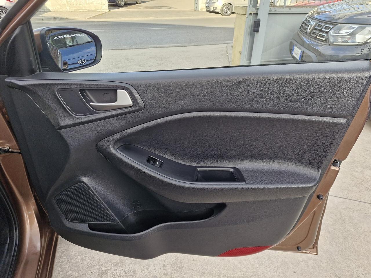 HYUNDAI I20 1.2 CONNECTILNE 75CV ANNO 10/2019