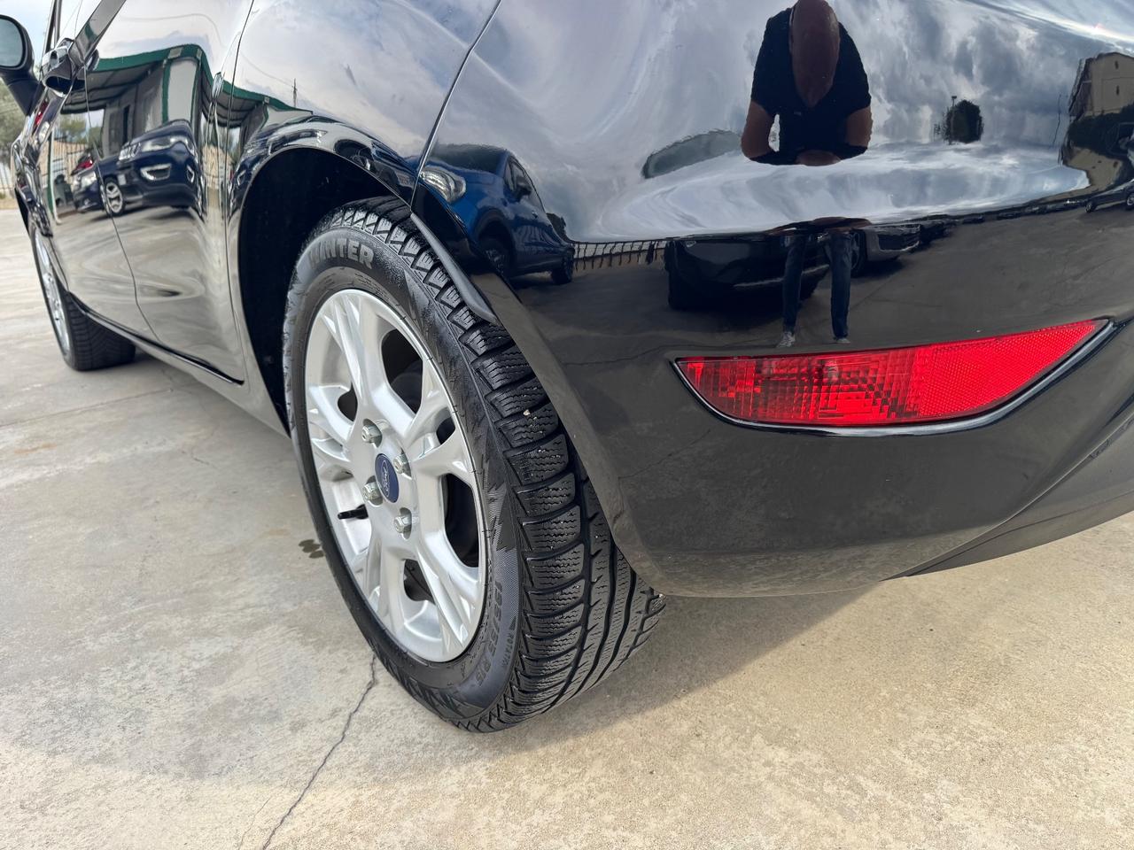 Ford Fiesta 1.5 TDCI 75CV TITANIUM 5Pt NAVY/SYNC/2017