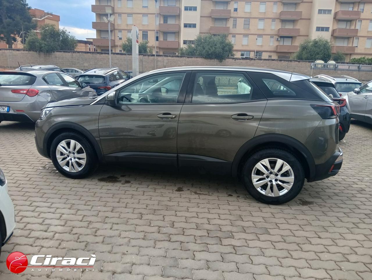 Peugeot 3008 BlueHDi 130 S&S Business