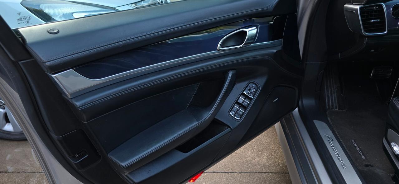 Porsche Panamera 3.0 Diesel Platinum Edition
