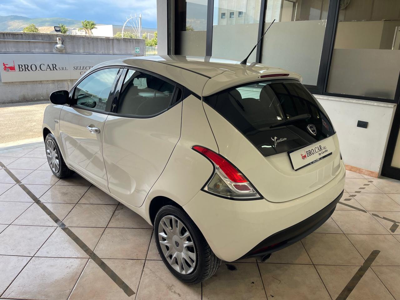 Lancia Ypsilon 1.2 69 CV 5 porte Gold - NO VINCOLO DI FINANZIAMENTO