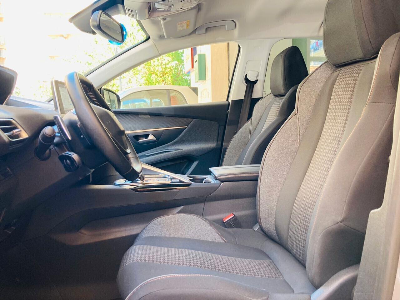 Peugeot 3008 1.5 HDI -X NEOPATENTATI- 2020