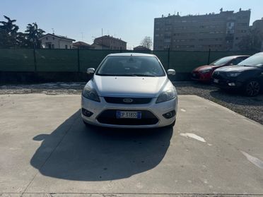 Ford Focus 2.0 (145CV) 5p. Bz.- GPL Tit. con gancio traino