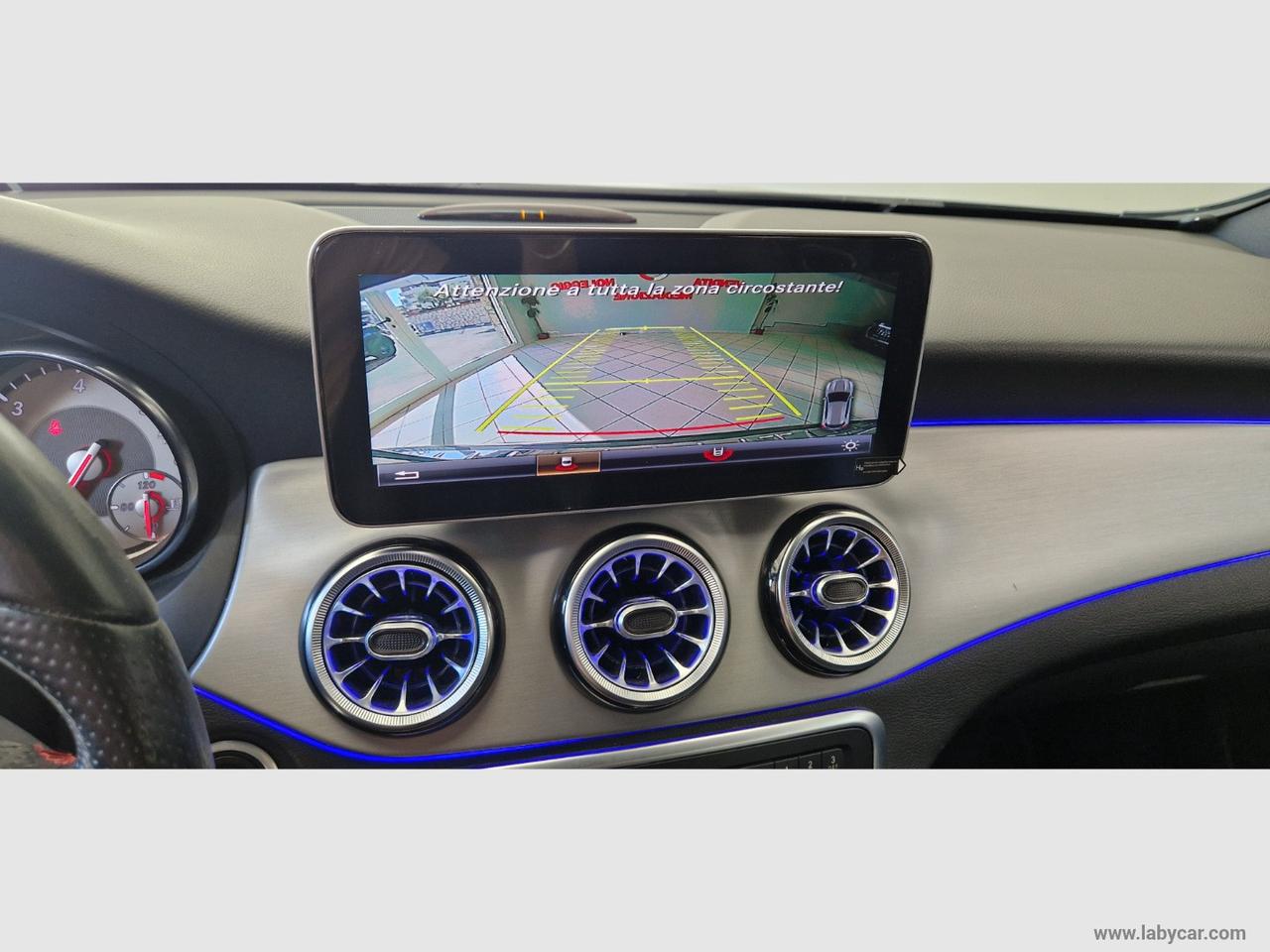 MERCEDES-BENZ GLA 200 d Premium