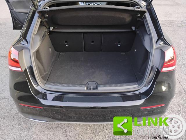 MERCEDES-BENZ A 220 Premium AMG