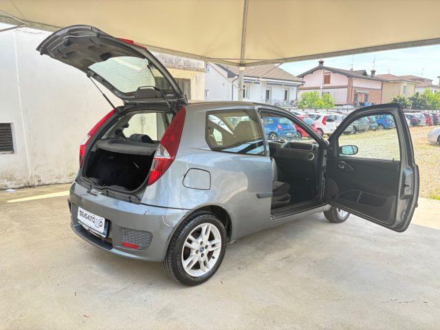 FIAT Punto 1.2 16V 3 porte Emotion OK NEOPATENTATI