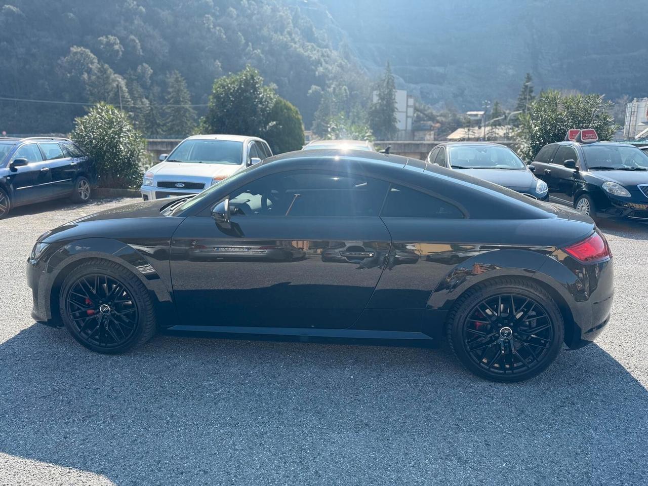 Audi TT Roadster 2.0 TFSI Design