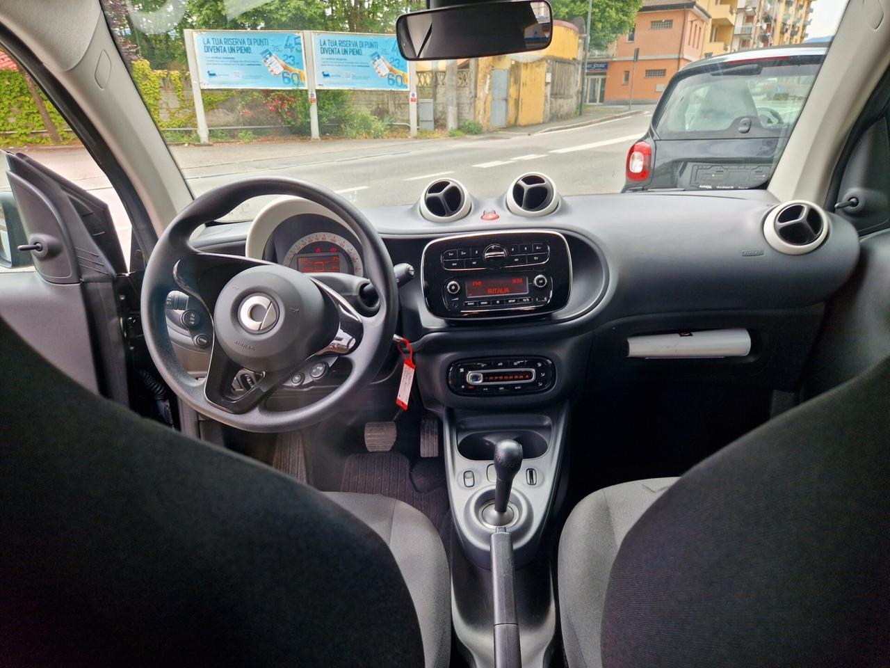 Smart ForTwo 70 1.0 Youngster doppia frizione cambio automatico a 6 marce fatturabile