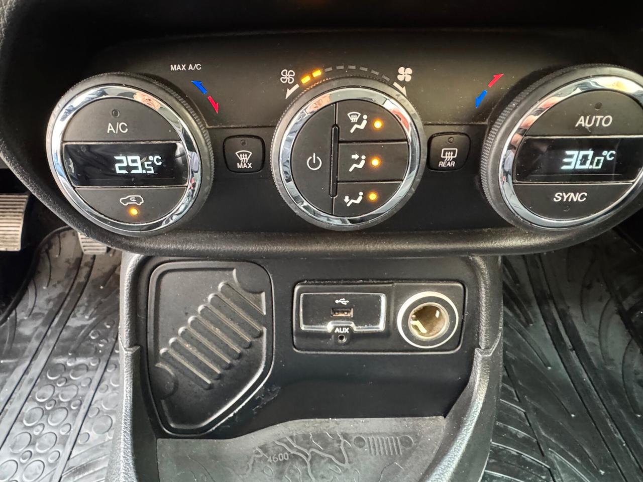 JEEP RENEGADE 1.6 MJ 120 CV. E6 NAVI+CERCHI+SENSORI