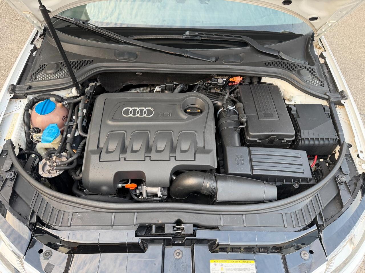Audi A3 SPB 2.0 TDI 140 cv S LINE