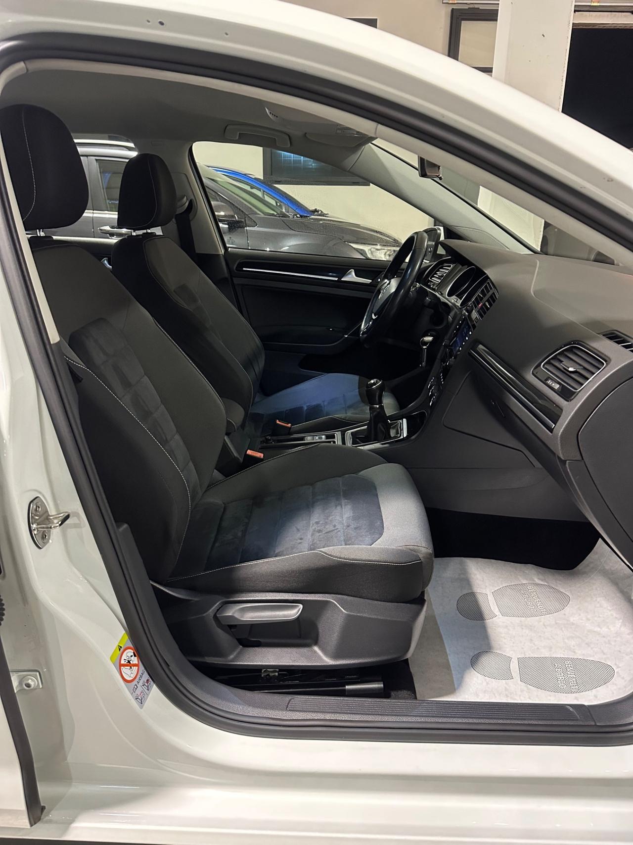 Volkswagen Golf 1.6 TDI 5p. Highline BlueMotion Technology