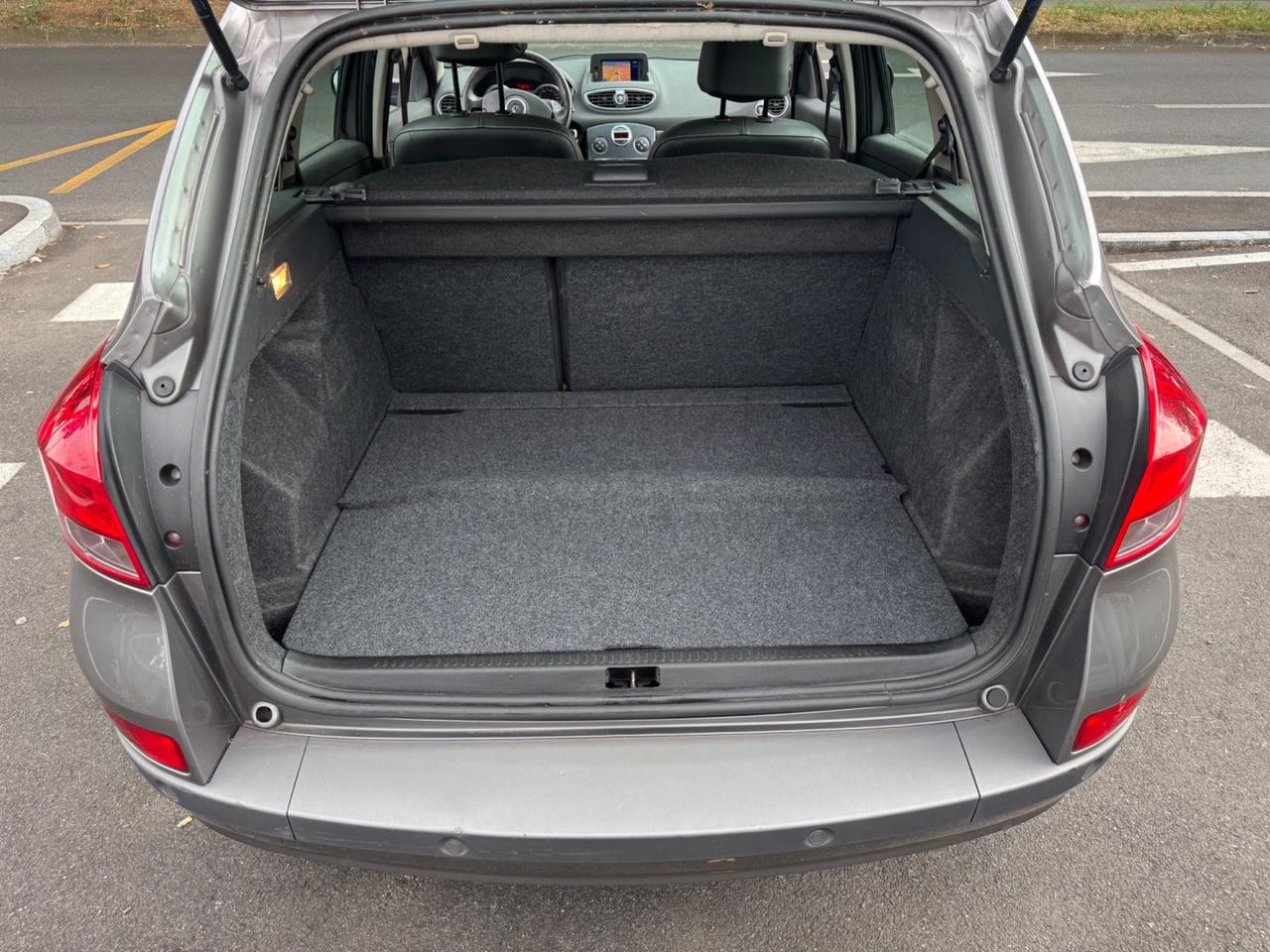 Renault Clio 1.2 16V SporTour Luxe