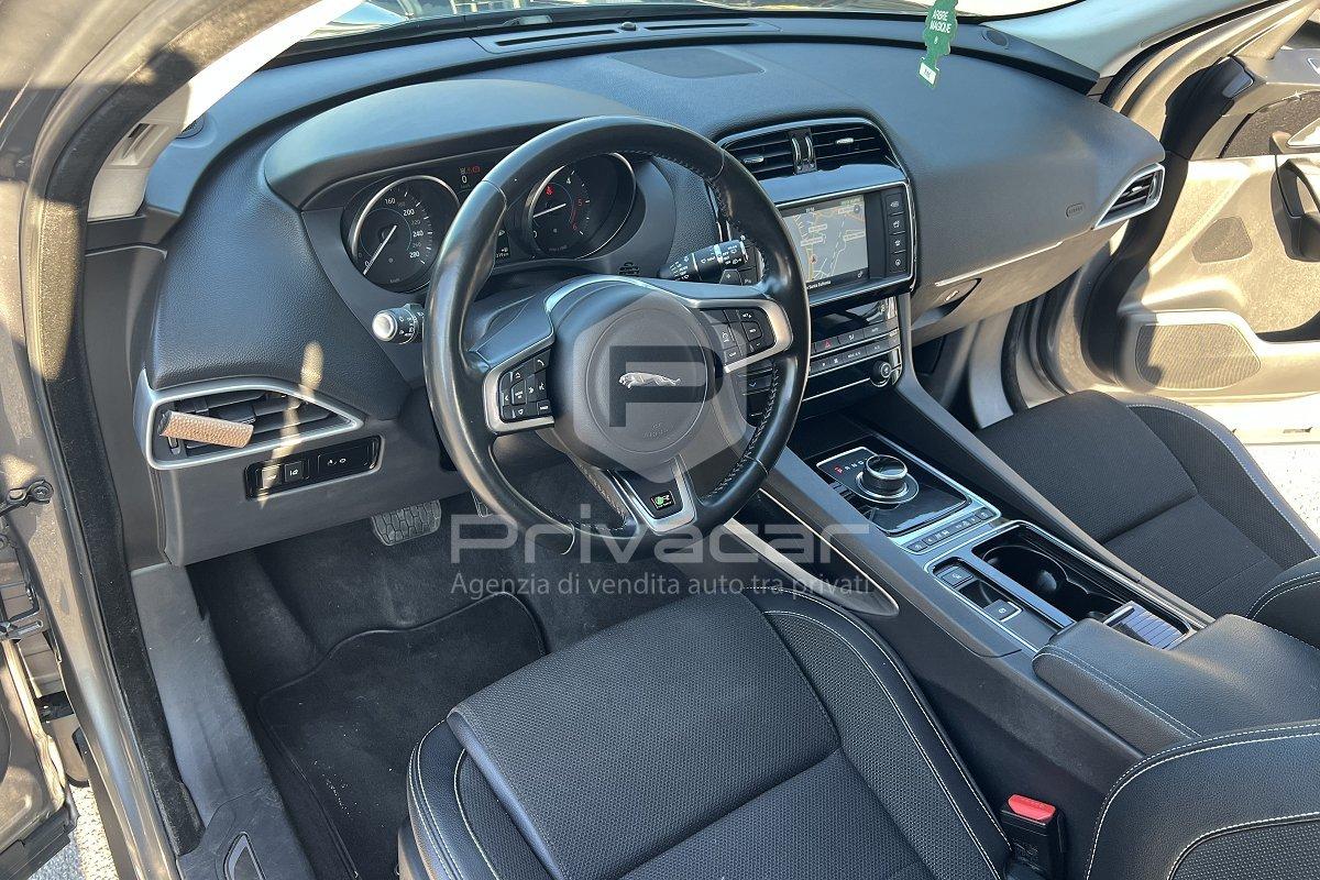 JAGUAR F-Pace 2.0 D 180 CV AWD aut. R-Sport